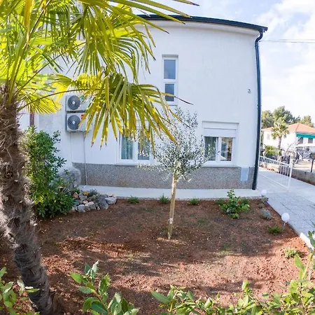 House Jasnica Vakantiehuis *